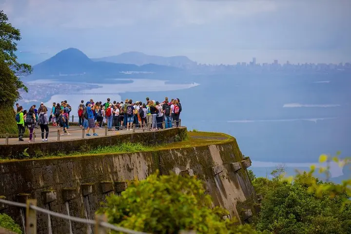 0e01b603d1064dc3b65090067d36b858